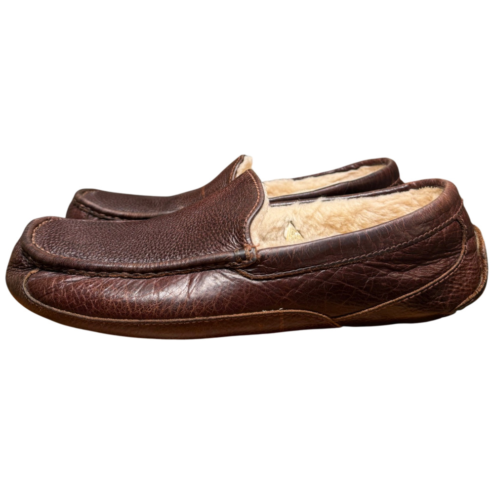 UGG Ascot Men's 12 Brown Leather SlipOn Slippers Shearing Lining SN5379